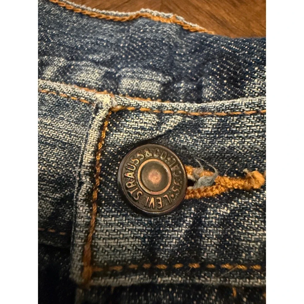 Levis Denim Shorts Mens 34 Medium Wash‎ Blue Cut Off Style Jean Shorts